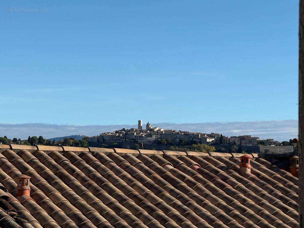 LA COLLE SUR LOUP - 2 Pièces dernier étage - vue St Paul - photo 4