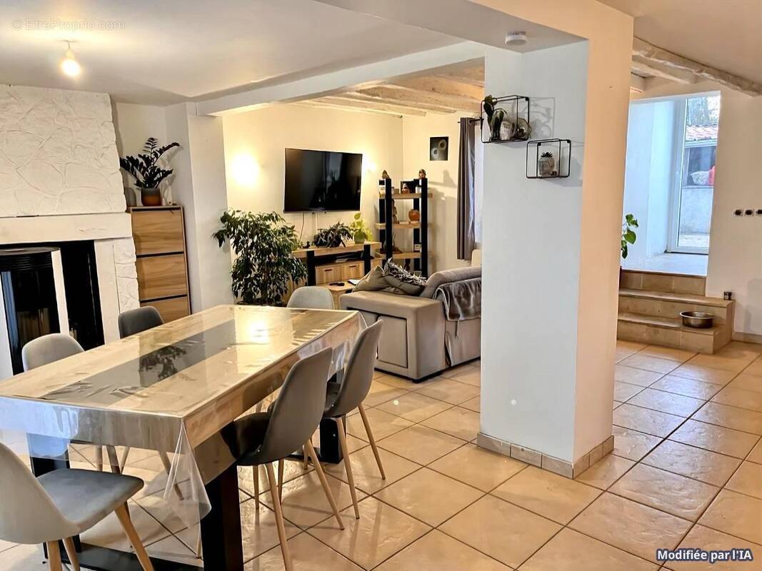 Maison à ARCIS-LE-PONSART