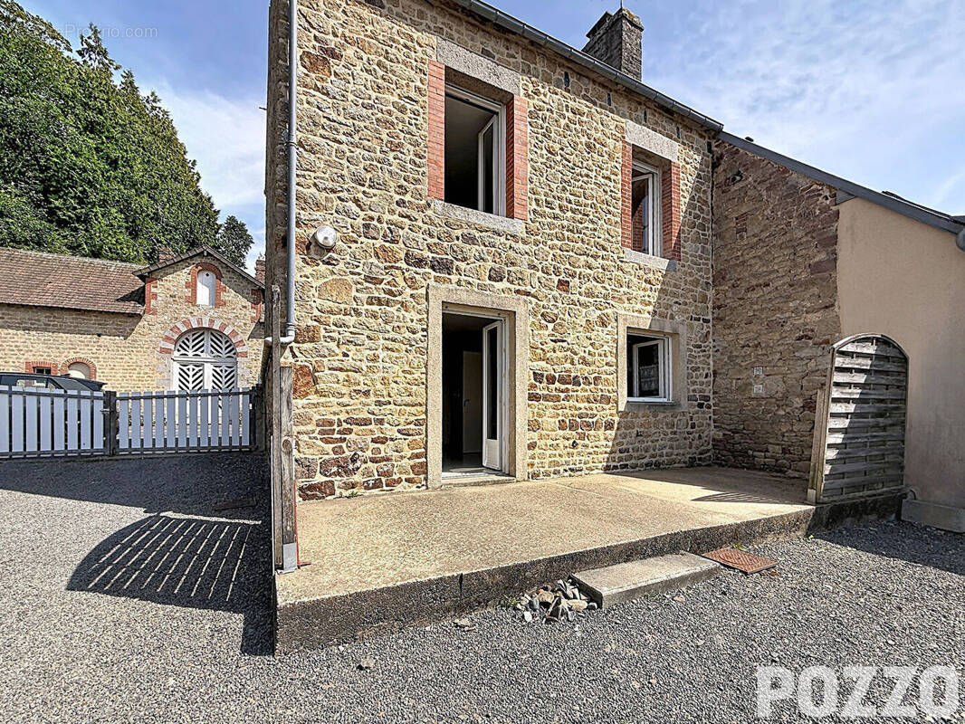 Maison à LA HAYE-PESNEL