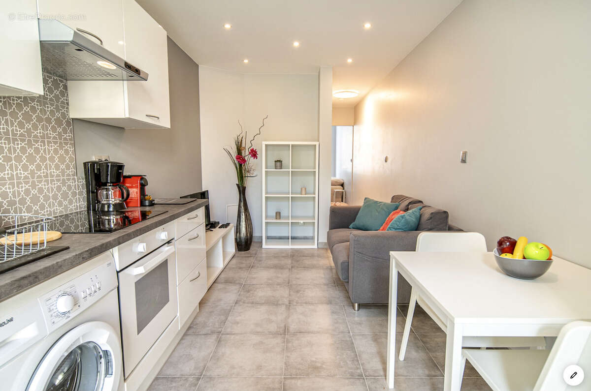 Appartement à LYON-8E