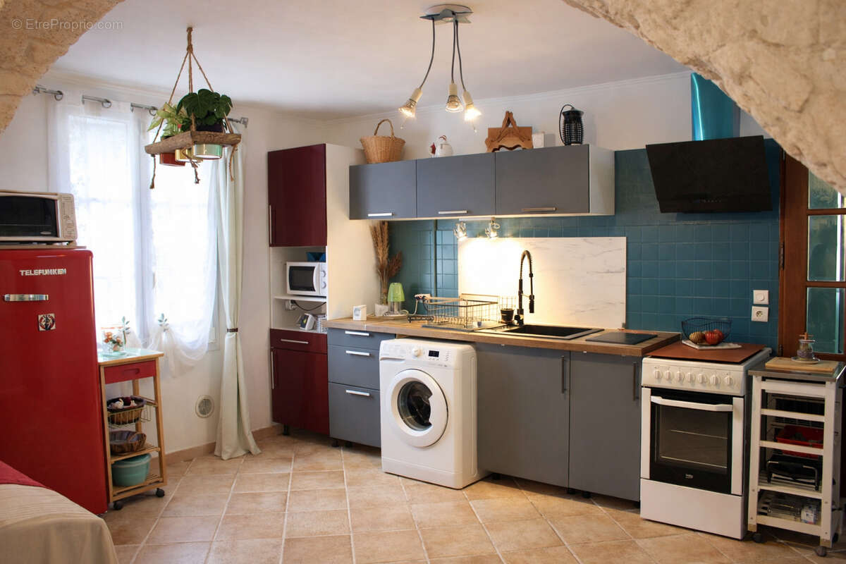 Maison à CLERE-LES-PINS