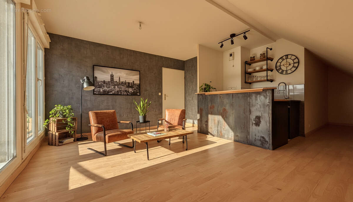 Appartement à CORBEIL-ESSONNES