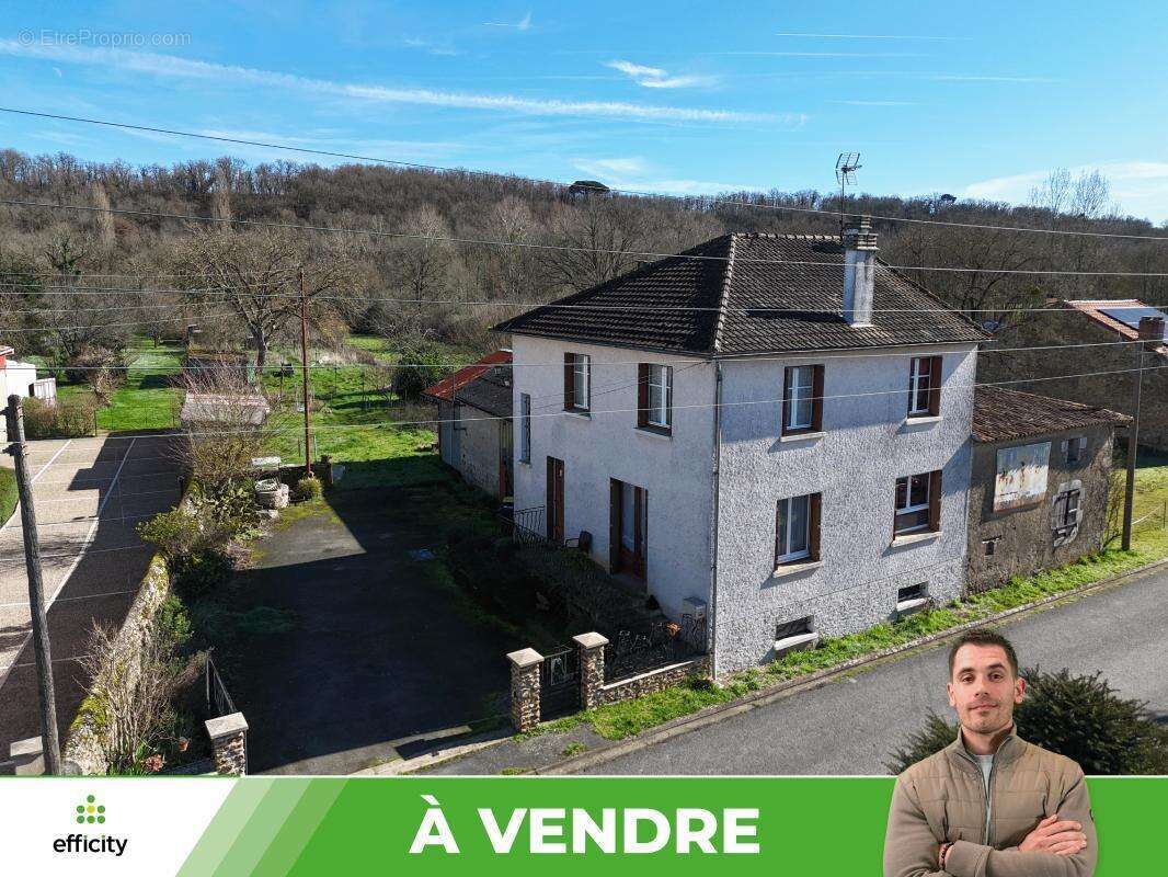 Maison 114 m² à Moussac  - photo 2