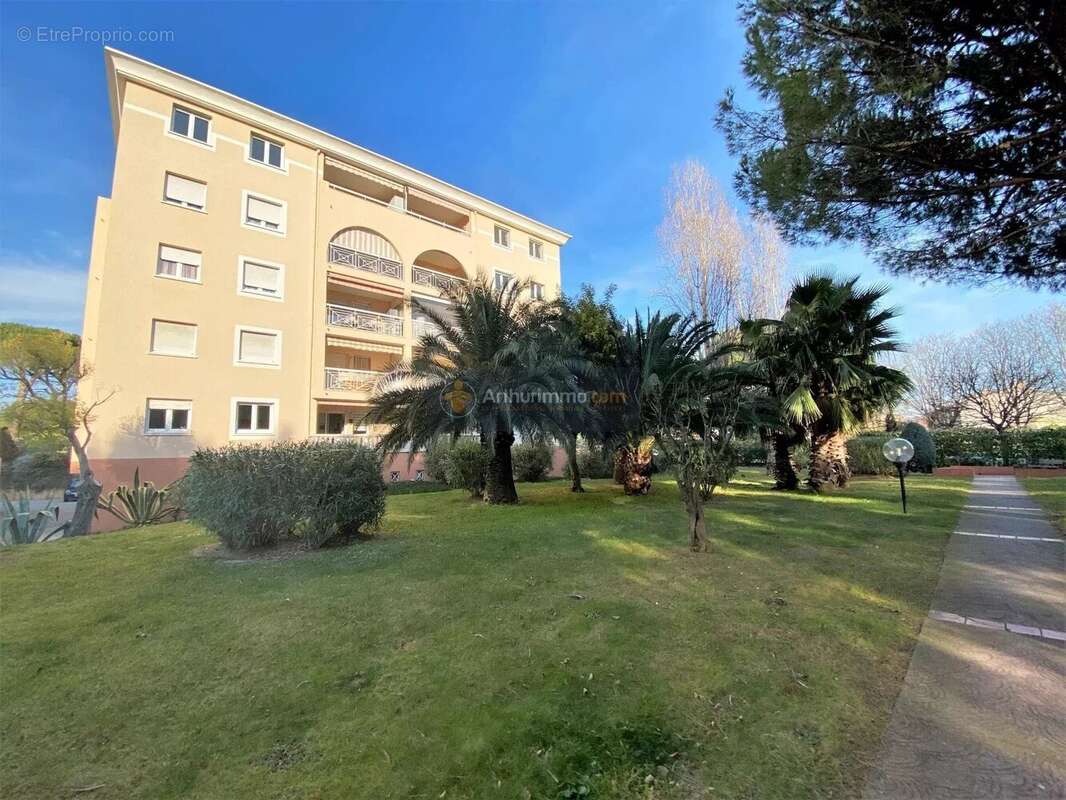Appartement à FREJUS