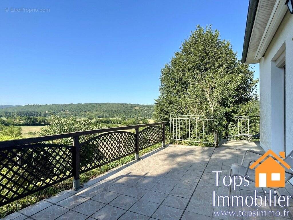 Maison à VILLEFRANCHE-DE-ROUERGUE