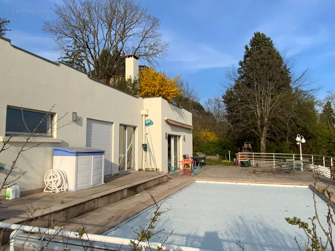 Maison à LE CREUSOT