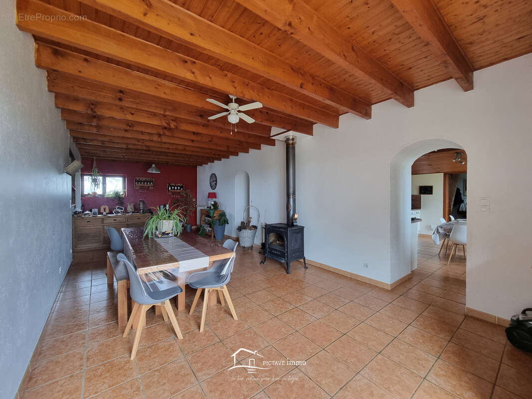 Maison à VASLES