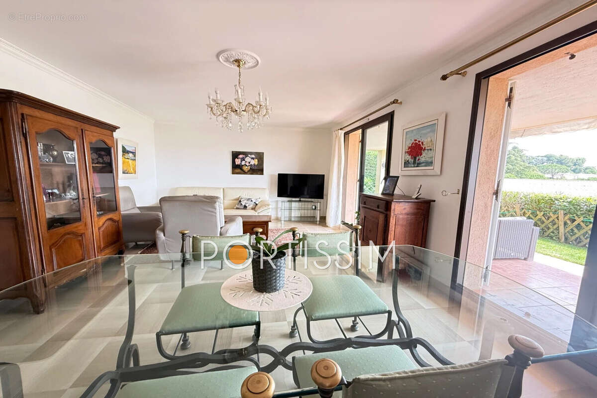 Appartement à VILLENEUVE-LOUBET