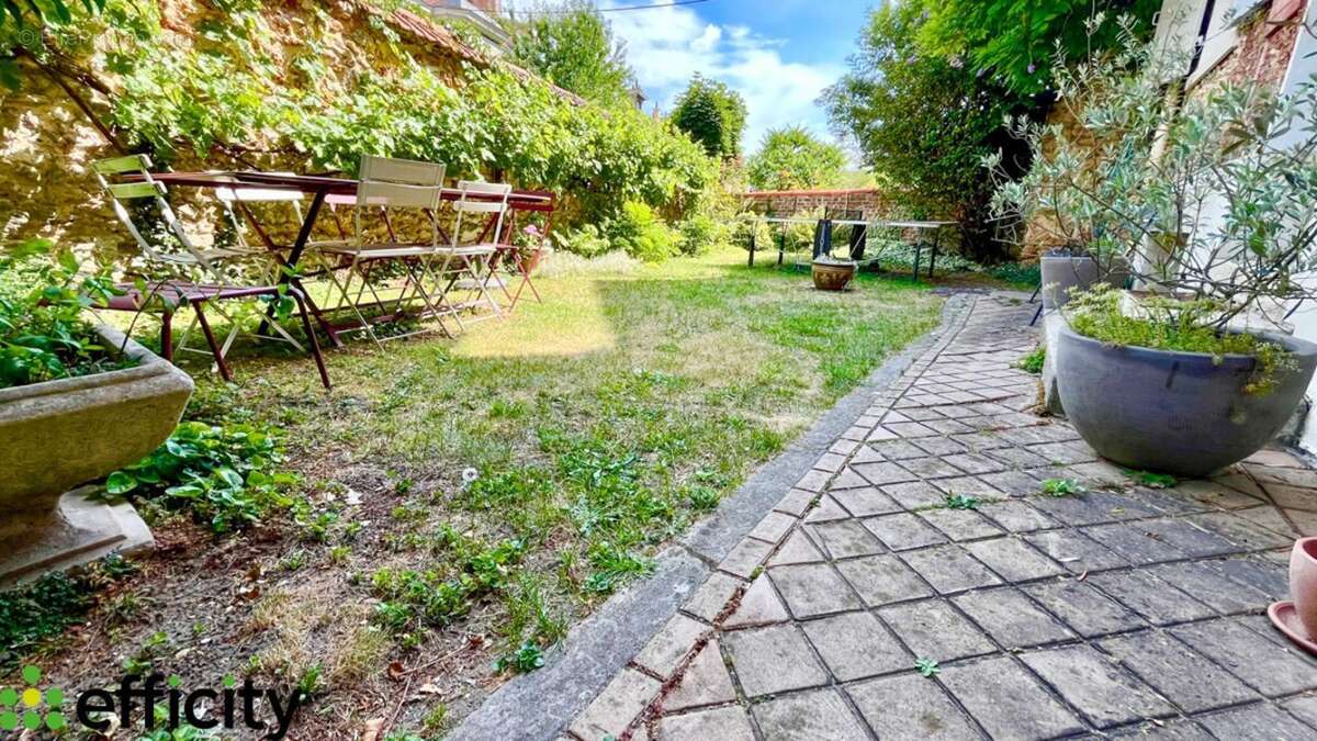 Maison 145 m² à Versailles  - photo 3