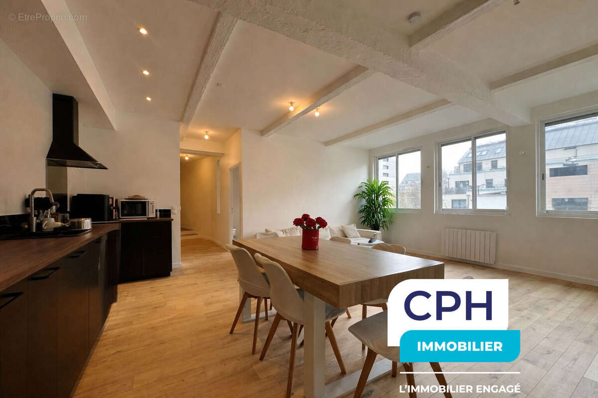 Appartement à COURBEVOIE