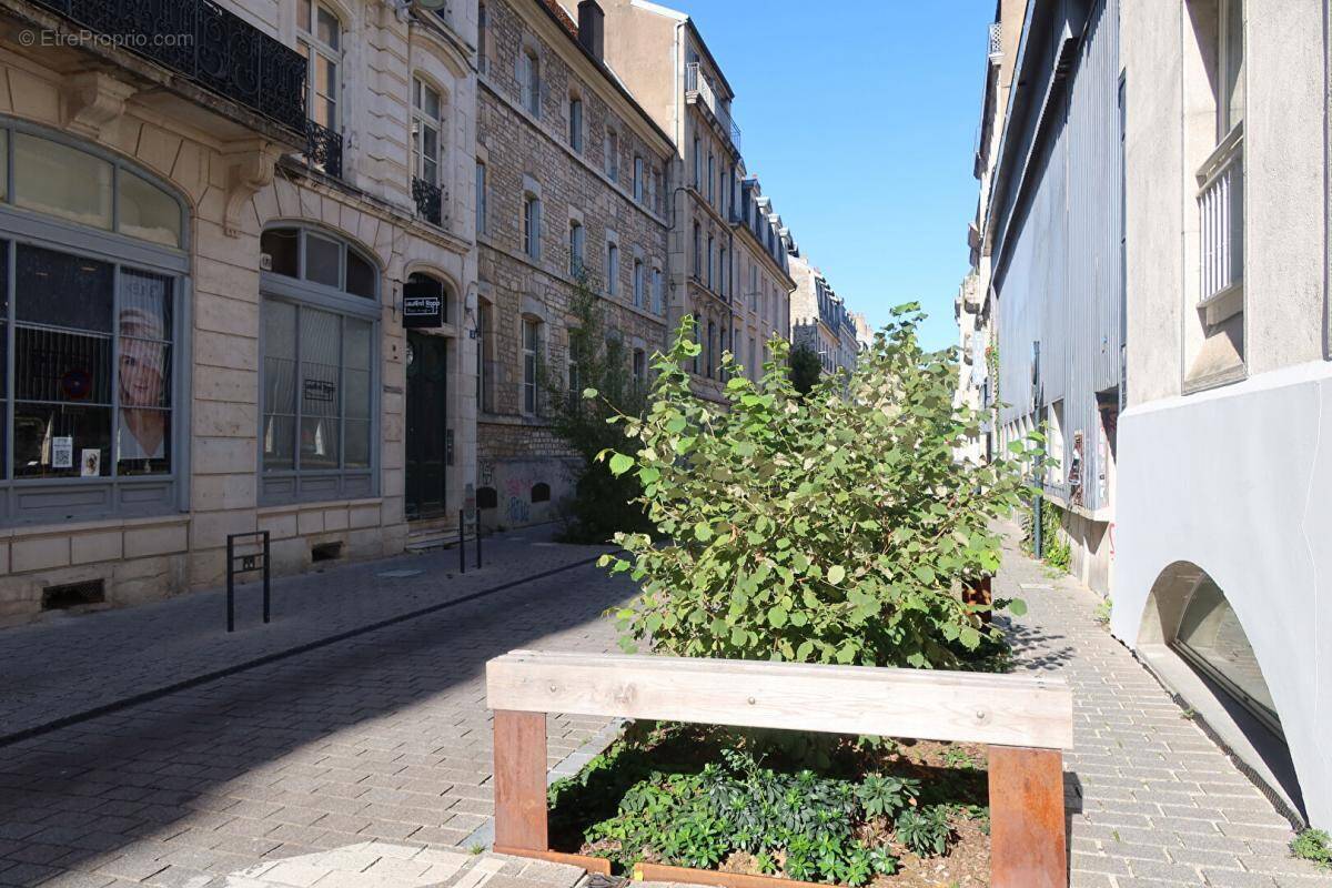 Commerce à BESANCON