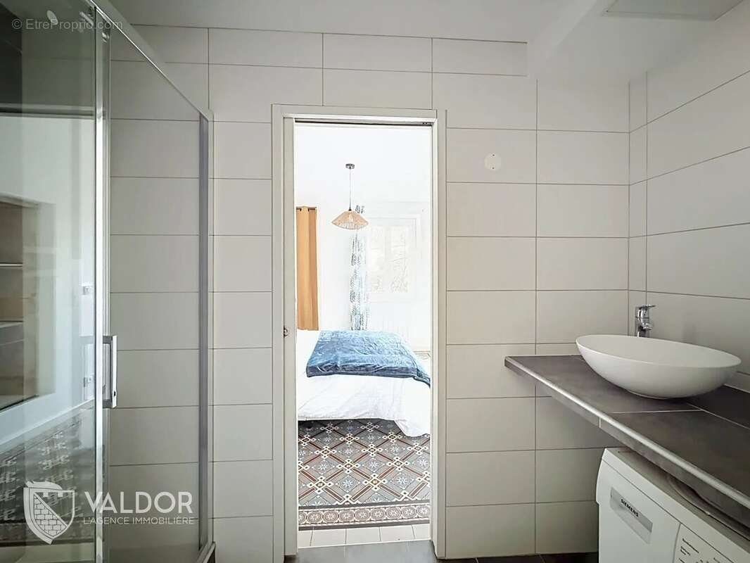 Appartement à SAINT-GEORGES-DE-RENEINS