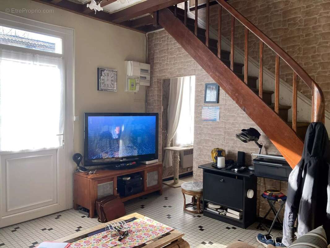 Maison à FARGUES-SAINT-HILAIRE