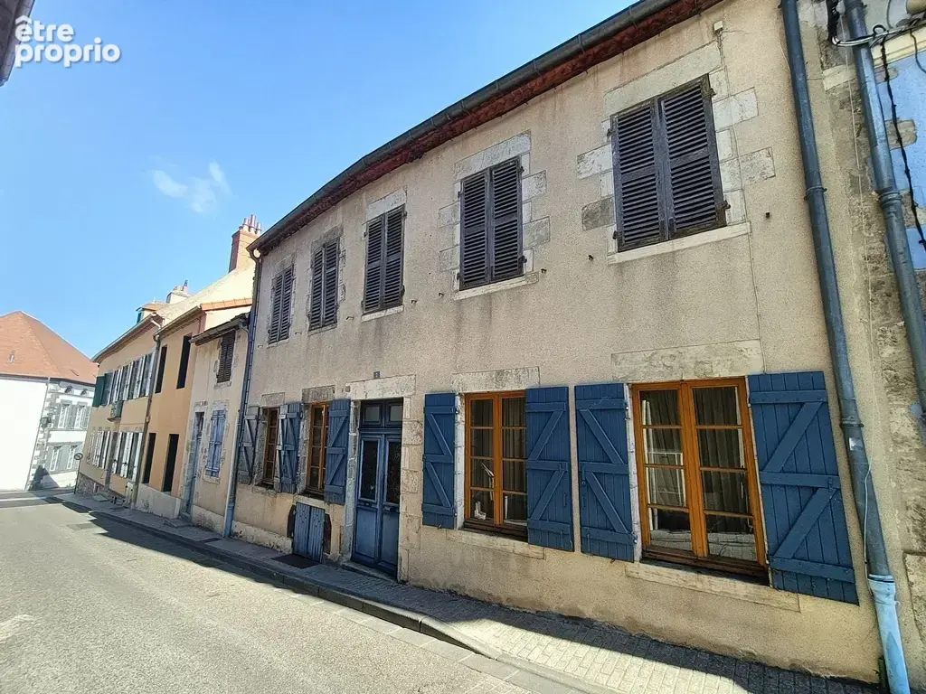 Maison à SAINT-POURCAIN-SUR-SIOULE