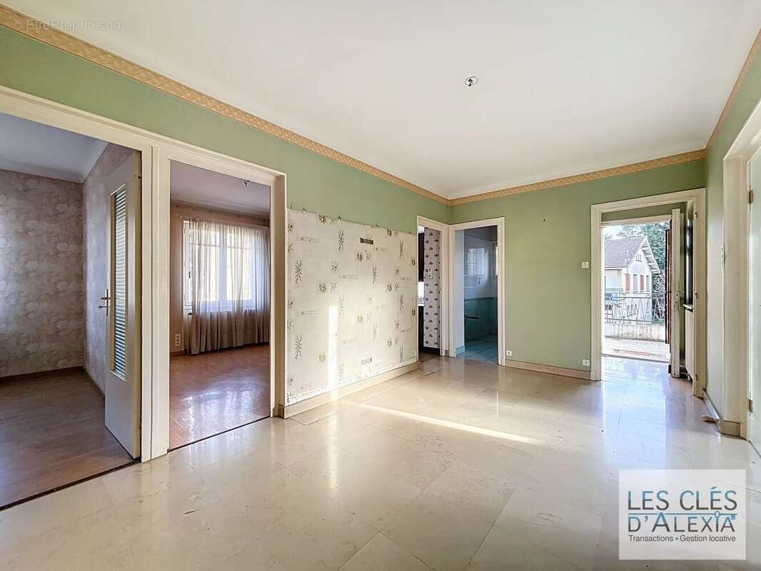 Maison à CHASSE-SUR-RHONE