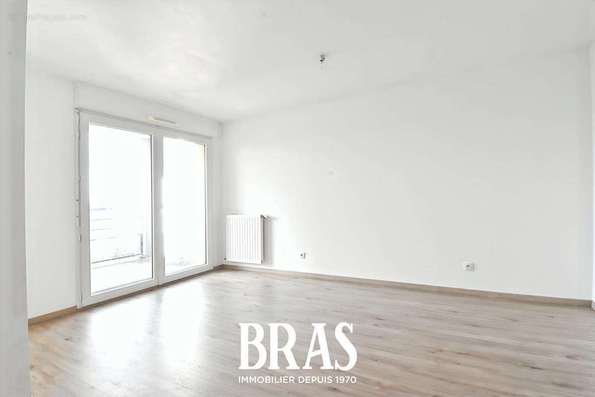Appartement à REZE