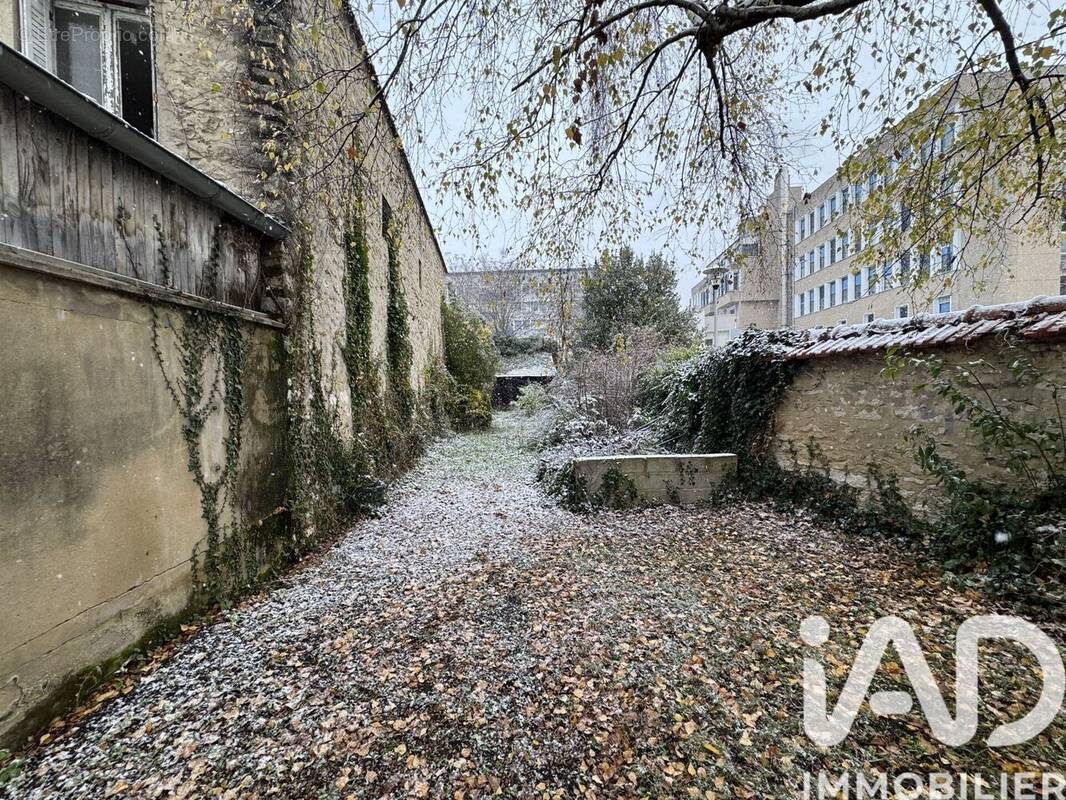 Photo 1 - Terrain à MONTEREAU-FAULT-YONNE