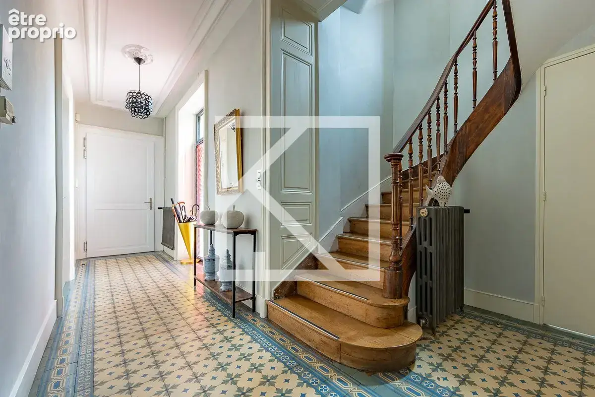 Maison 10 pièces 389 m² à vendre à Le Mans (72000) - photo 4