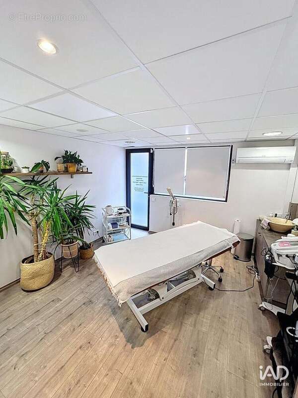 Photo 3 - Commerce à VALLEIRY