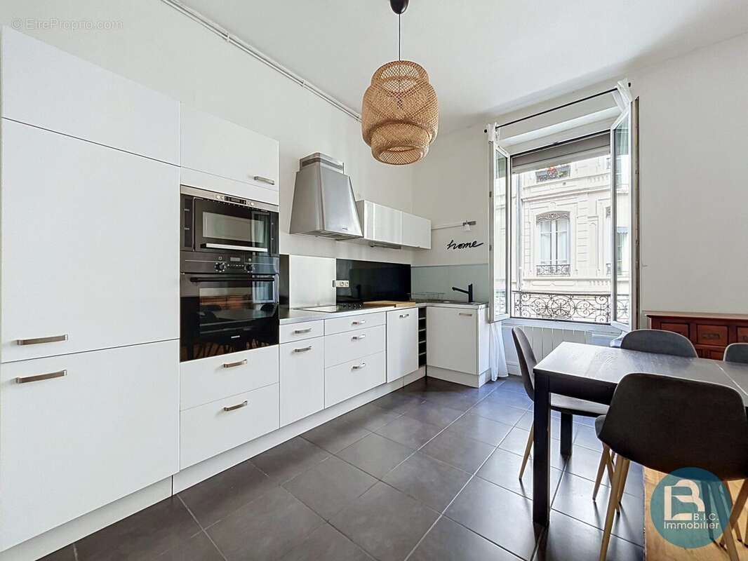 Appartement à LYON-6E
