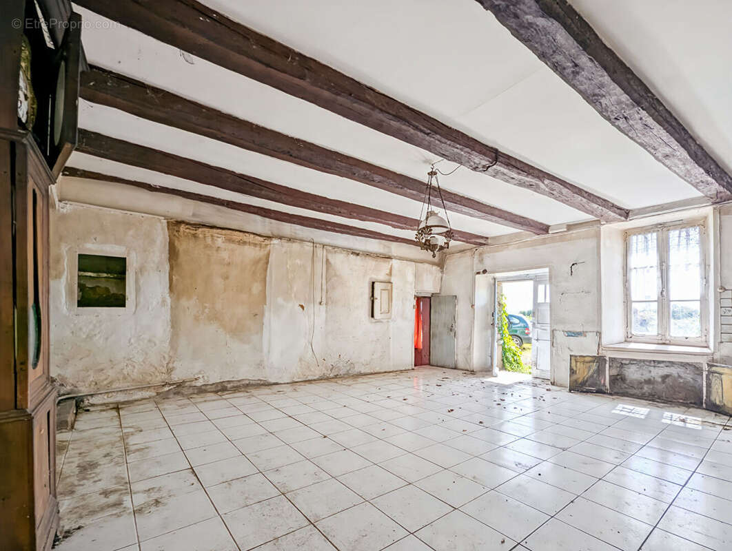 A vendre  - Maison en Pierres 200m² A RENOVER - VAL COUESNON (35460) - photo 6
