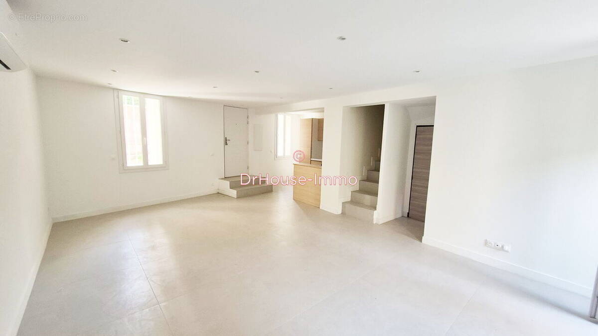 Maison à MARSEILLE-4E