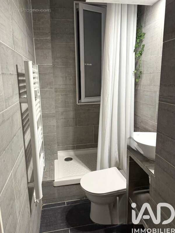 Photo 6 - Appartement à PARIS-18E