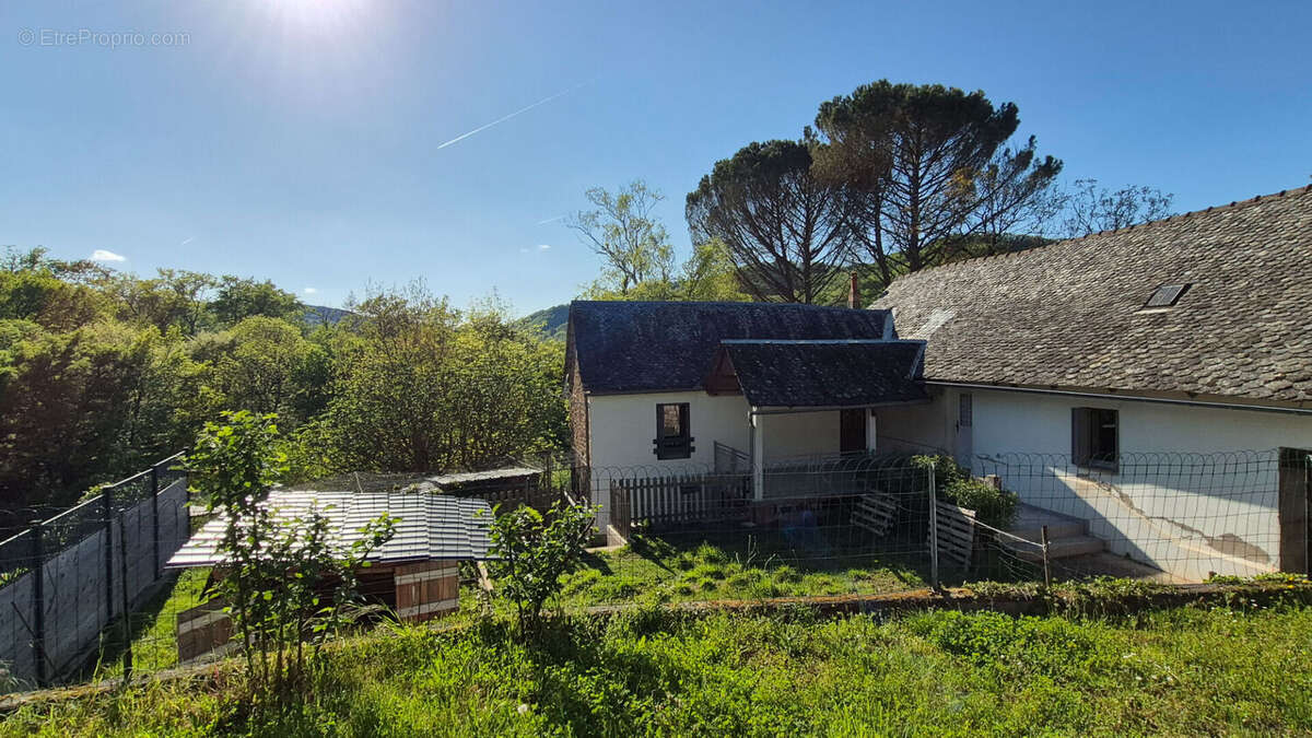 Maison à BESSUEJOULS