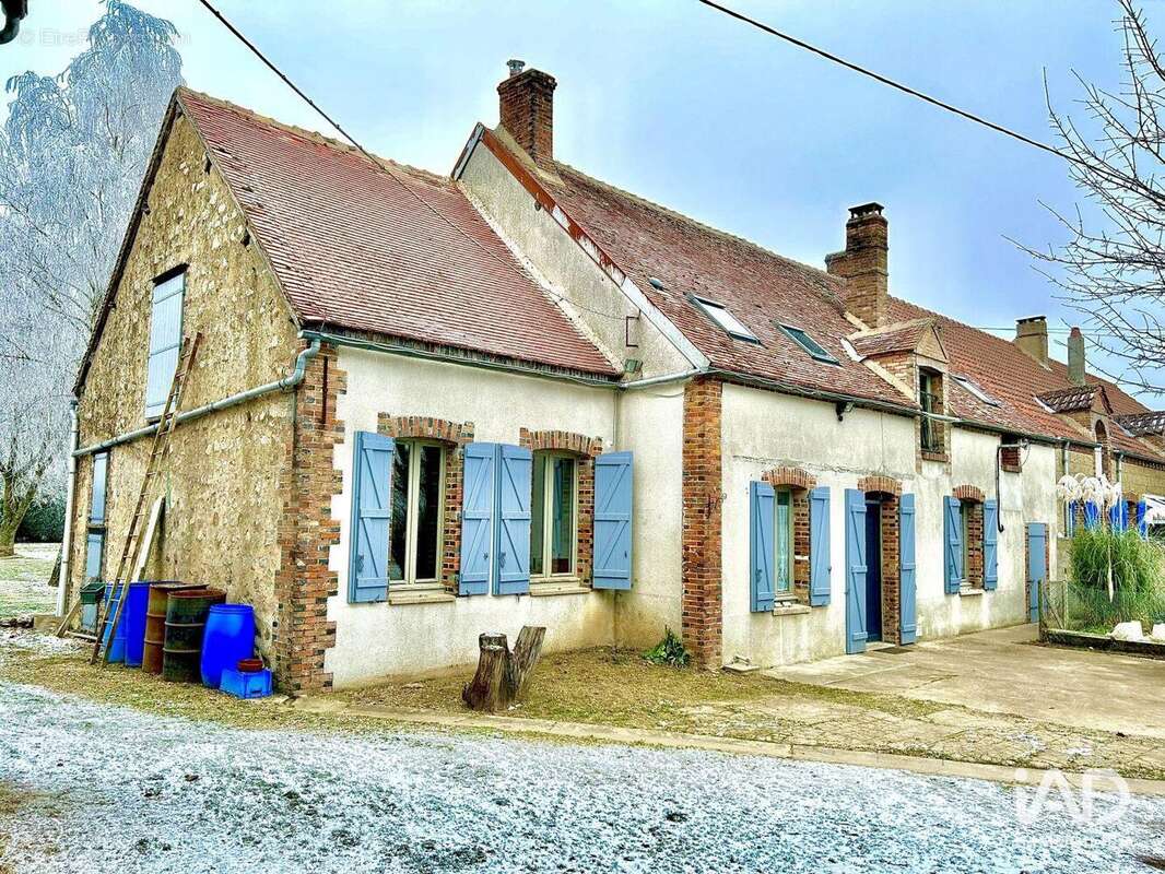 Maison 145 m² à Piffonds  - photo 2