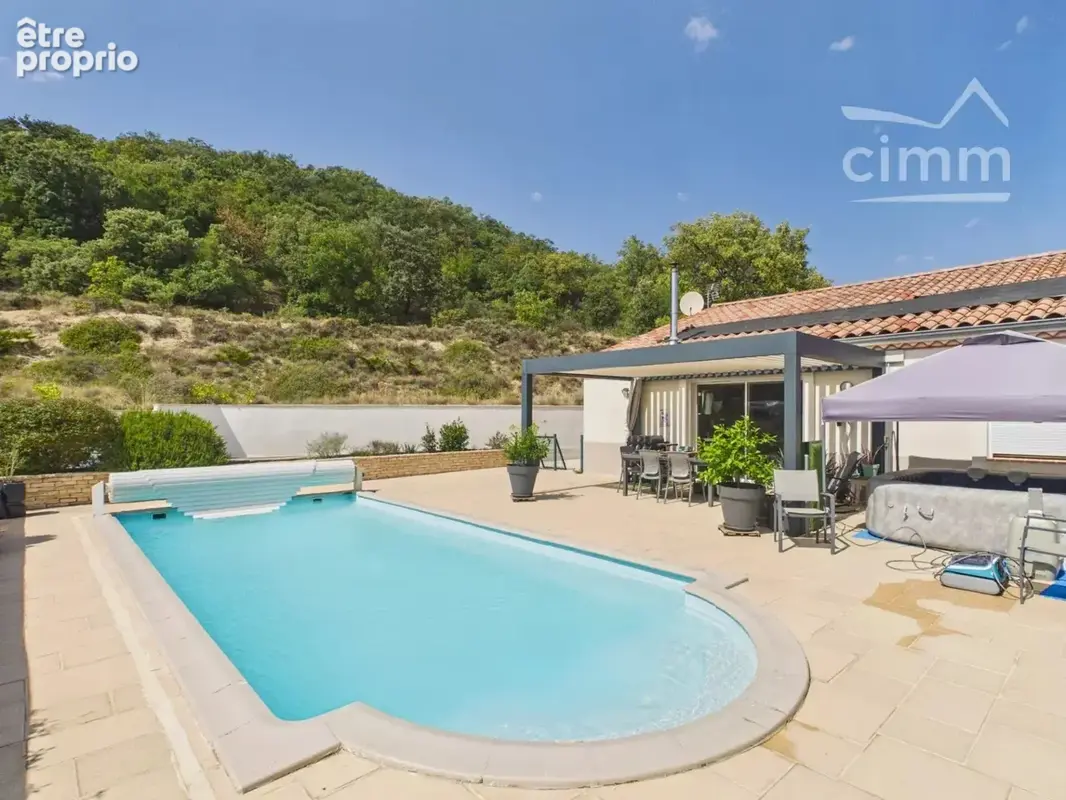 Photo Maison à Lagorce au prix de 319 000€