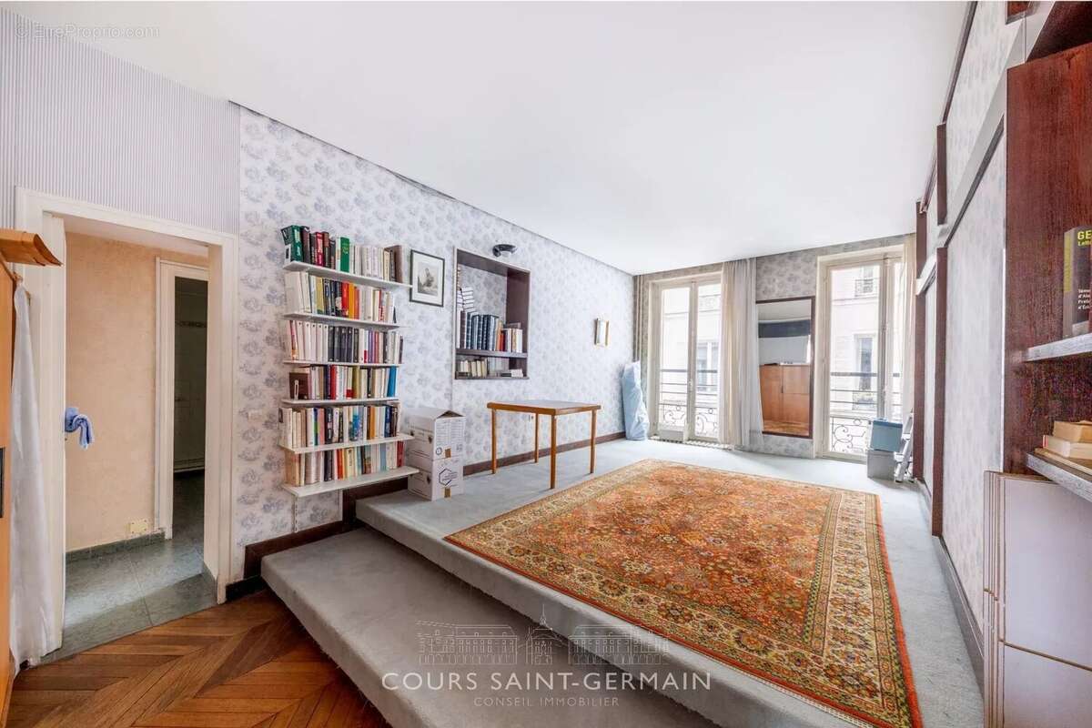 Appartement à PARIS-4E