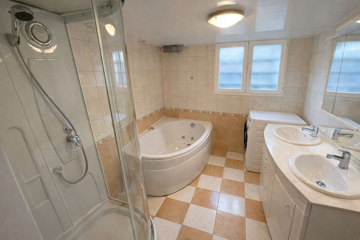 Appartement à ANNEMASSE