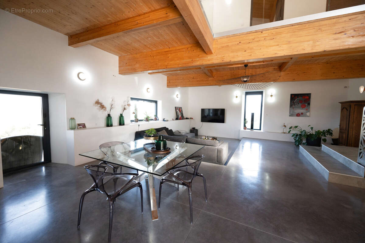 Maison à SAINT-BARDOUX