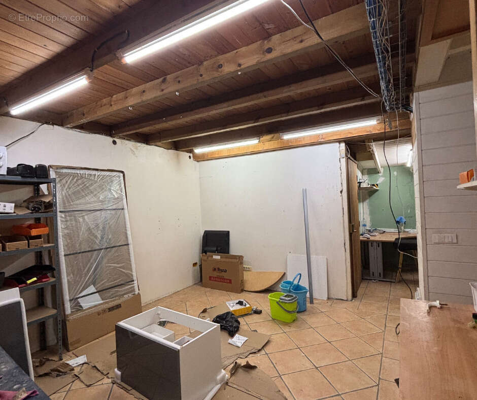 Local avec appartement — Secteur Concordia, Saint-Martin - photo 6