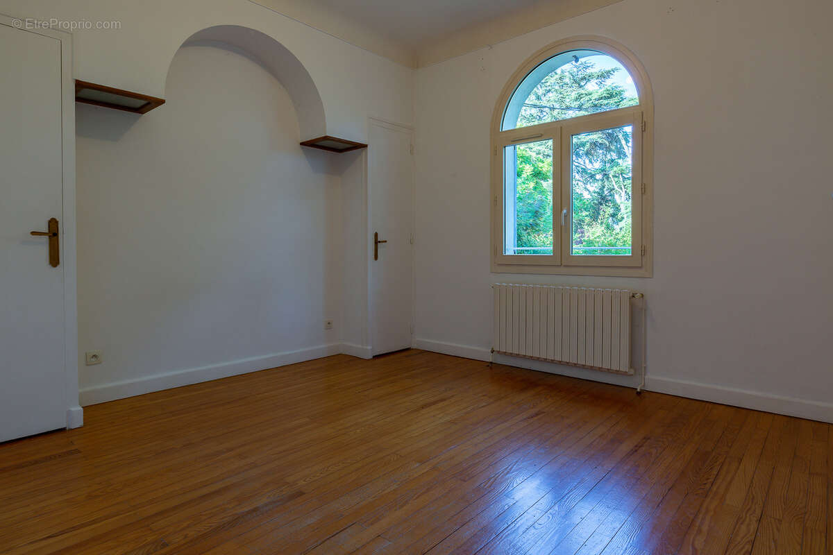 Maison à ROMANS-SUR-ISERE