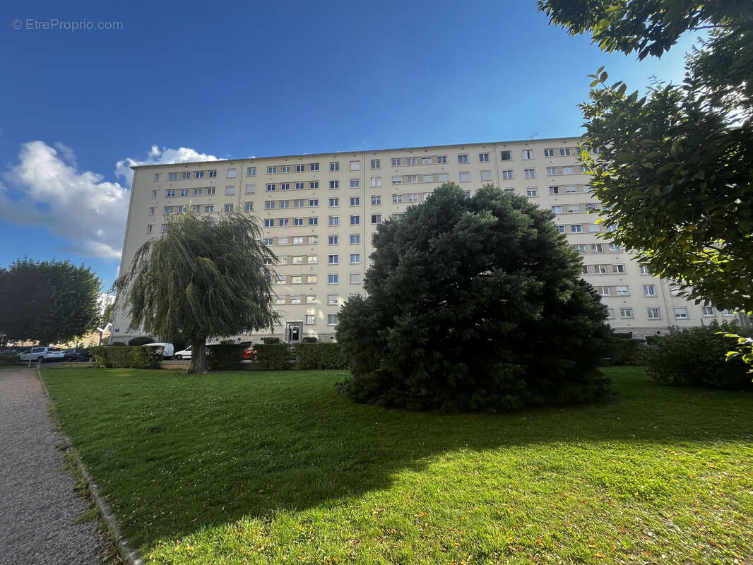 Appartement à SAINT-ANDRE-LES-VERGERS