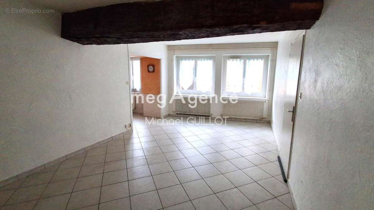 Maison familiale 123 m² avec garage – Varambon (01160) - photo 4