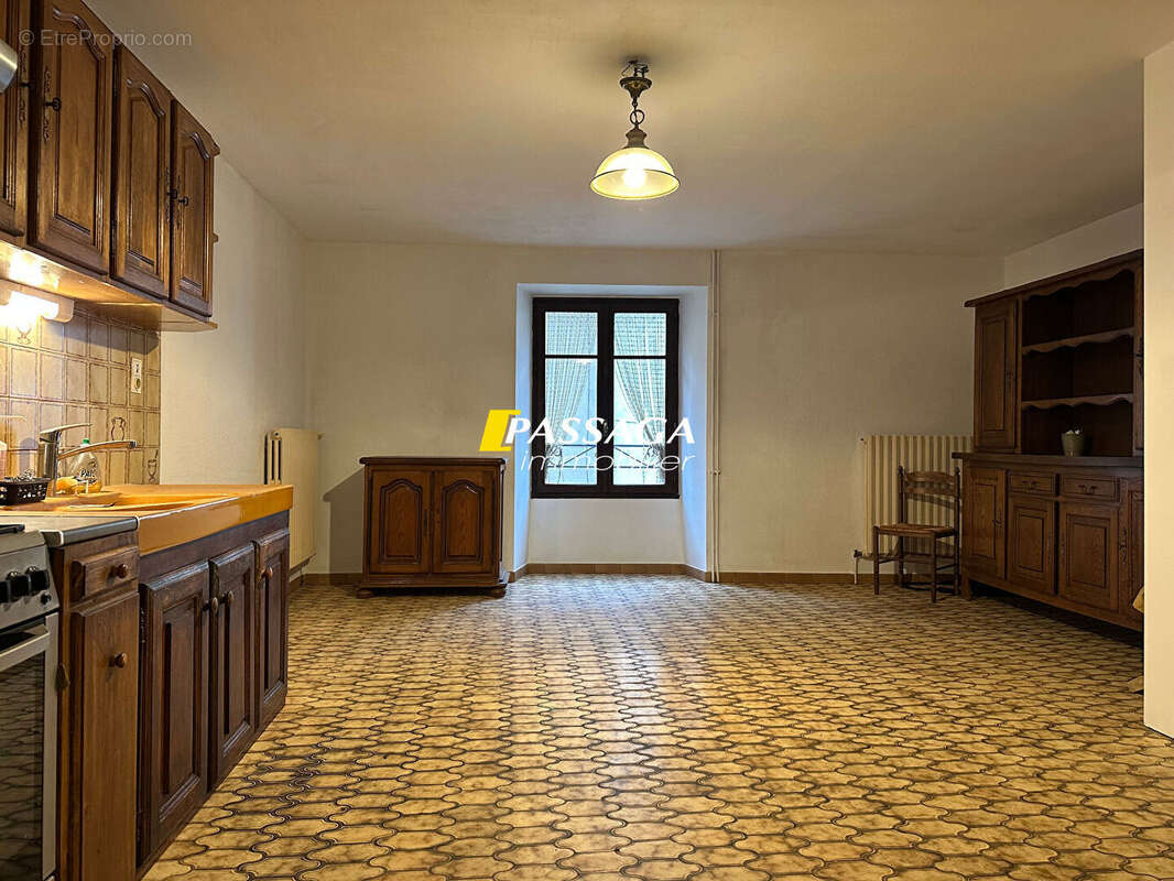 Maison à LA CANOURGUE