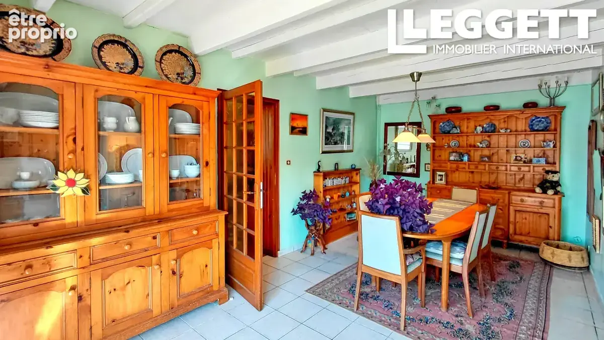 Spacieux pavillon de plain-pied avec 4 chambres, proche de Sauzé-Vaussais et Civray - photo 4