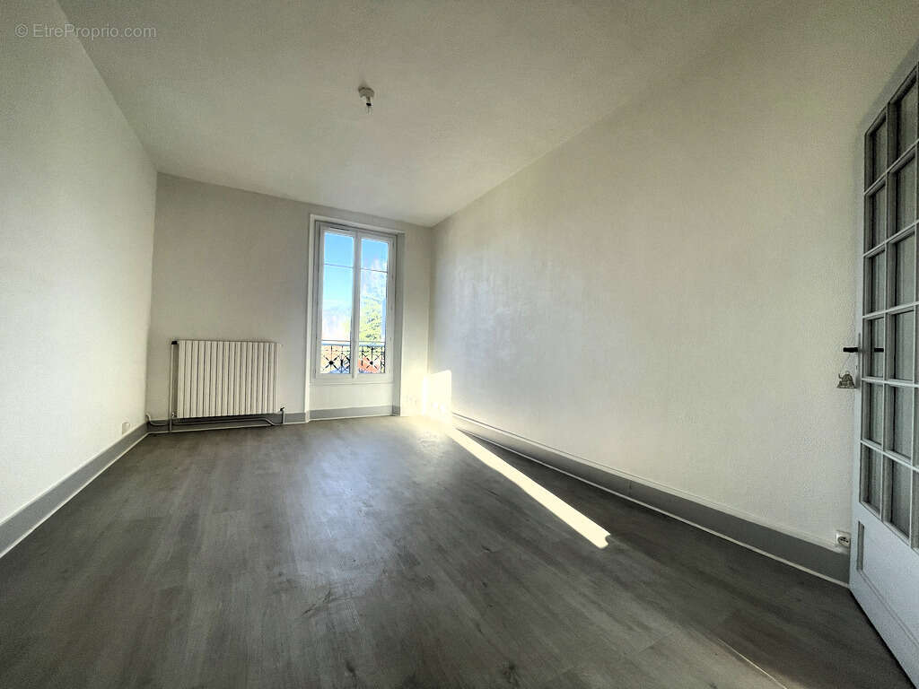 Appartement à VILLARD-BONNOT
