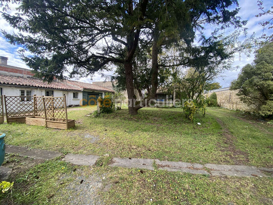 Maison à SAINT-MICHEL-EN-L'HERM