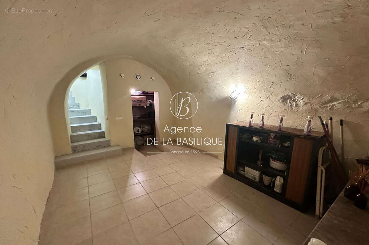 Appartement à SAINT-MAXIMIN-LA-SAINTE-BAUME