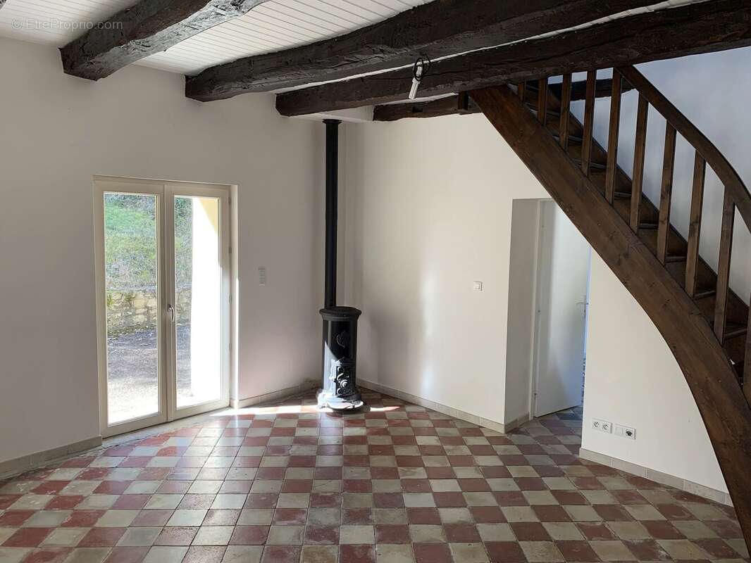 Maison à SAINT-ASTIER