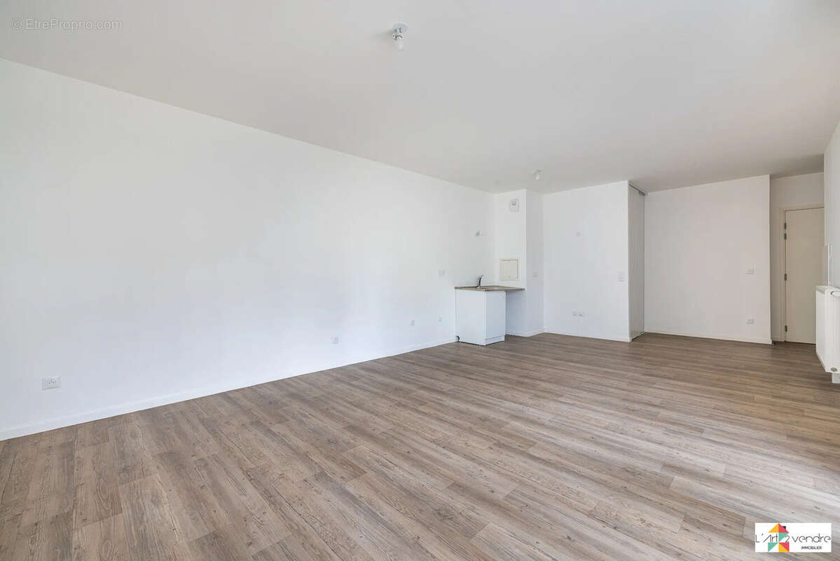 Appartement à MOISSY-CRAMAYEL