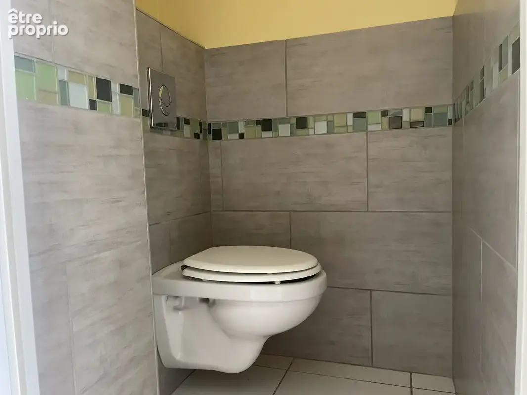 APPARTEMENT CENTRE VILLE parfait état - possibilité de 3 Chambres - photo 19