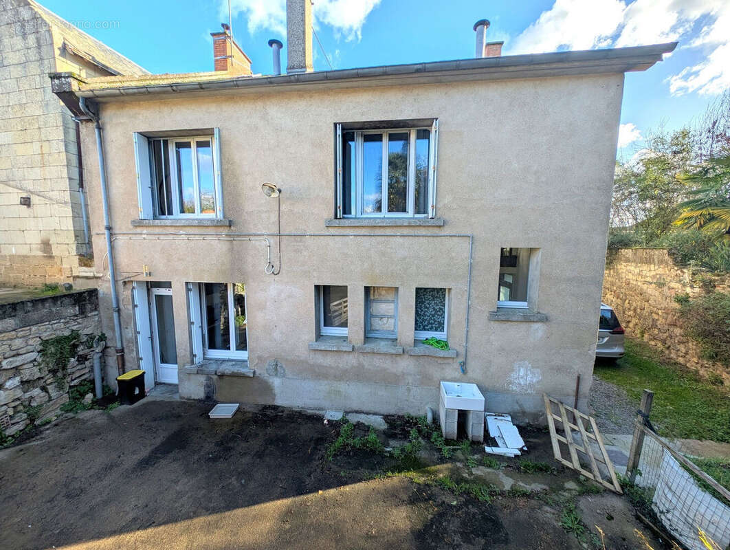 Maison à DOUE-LA-FONTAINE