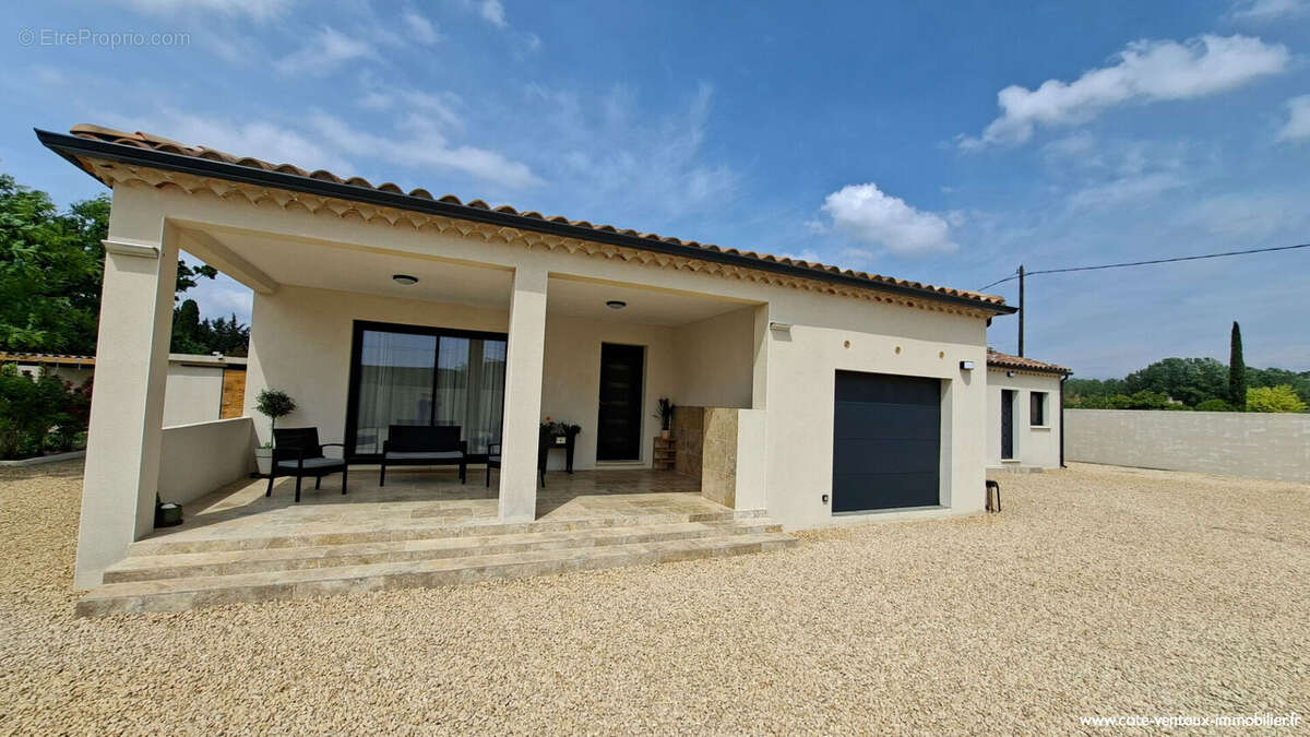 Maison à MONDRAGON