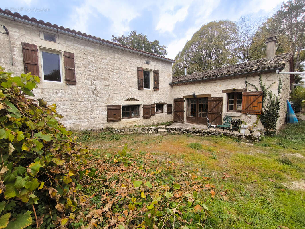 Maison à BAGAT-EN-QUERCY