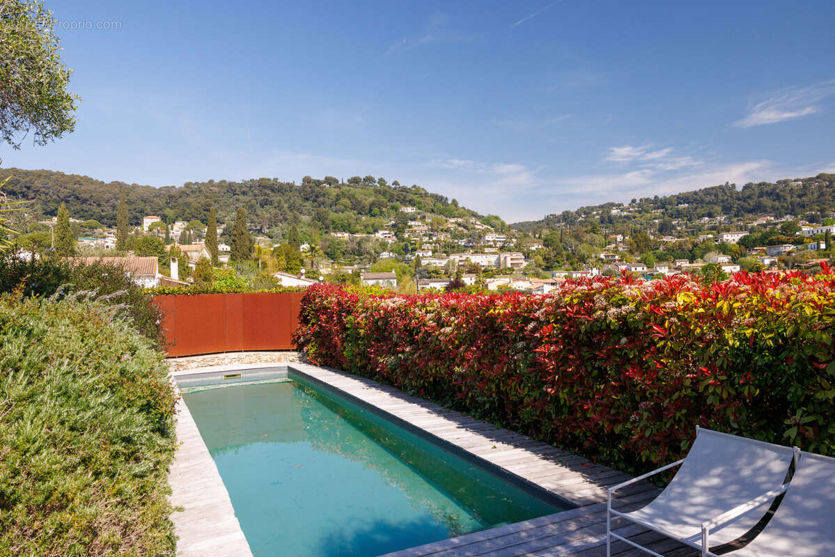 Maison à LA COLLE-SUR-LOUP