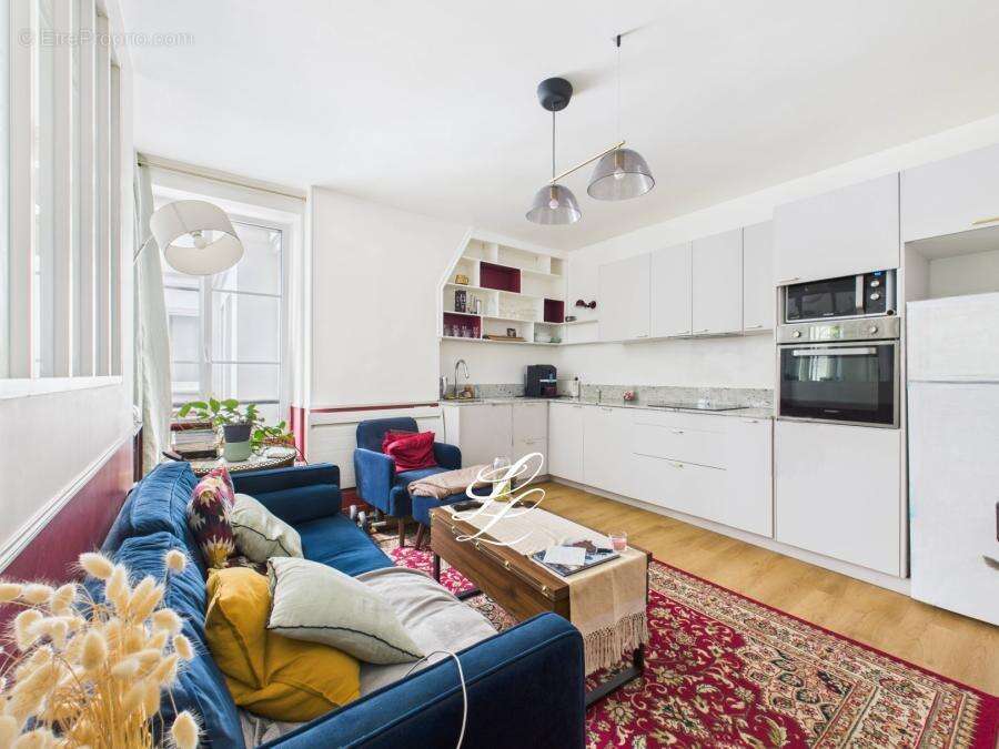 Appartement à PARIS-7E